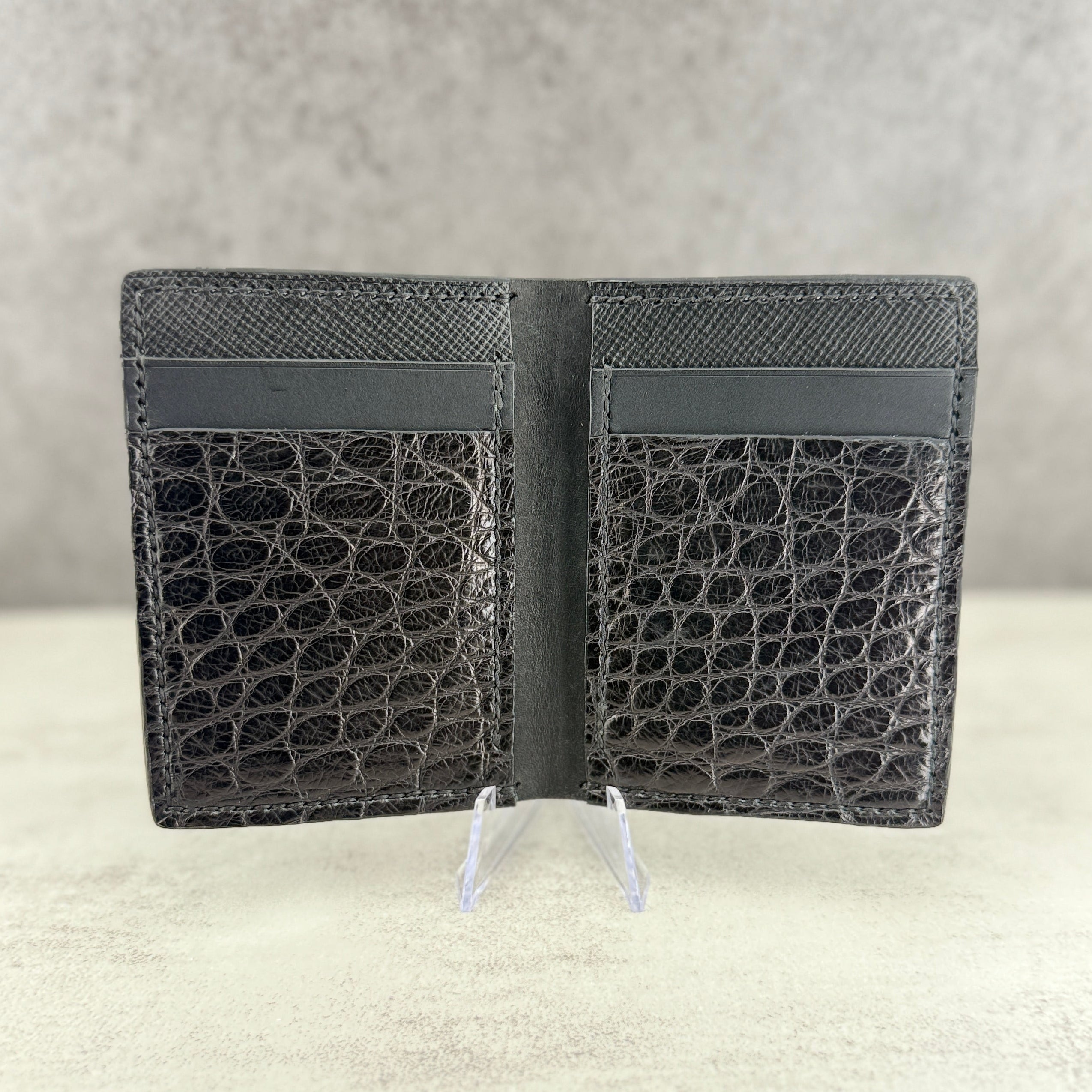 Tuxford - Alligator (Black)